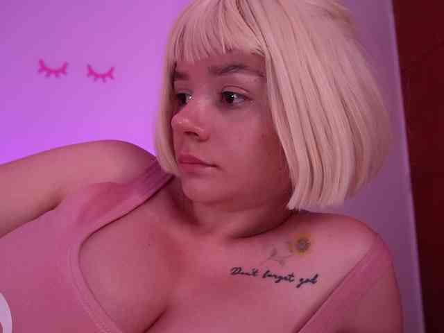 bella-adams bella-adams