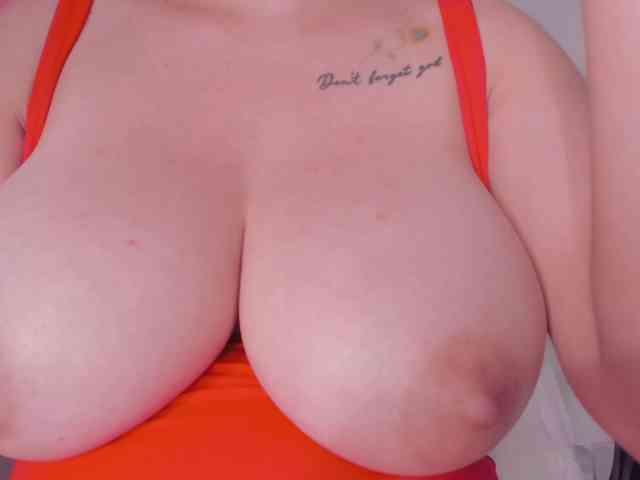 bella-adams webcam