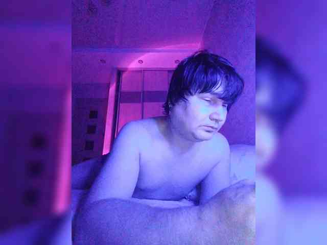 Marat-Arbat Live Webcam on BongaCams