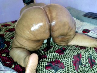 Big-Ass-Wilma Porn Show