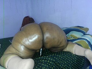 Big-Ass-Wilma Porn Show