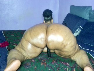 Big-Ass-Wilma Porn Show