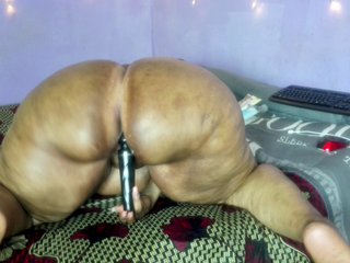 Big-Ass-Wilma Porn Show