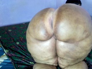 Big-Ass-Wilma Porn Show