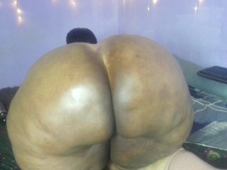 Big-Ass-Wilma Porn Show