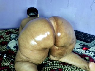 Big-Ass-Wilma Porn Show