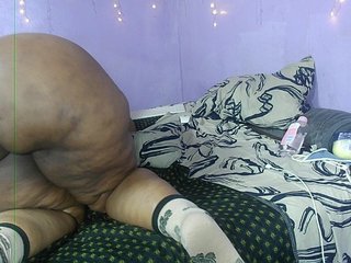 Big-Ass-Wilma Porn Show