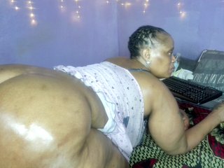 Big-Ass-Wilma Porn Show