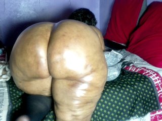 Big-Ass-Wilma Porn Show