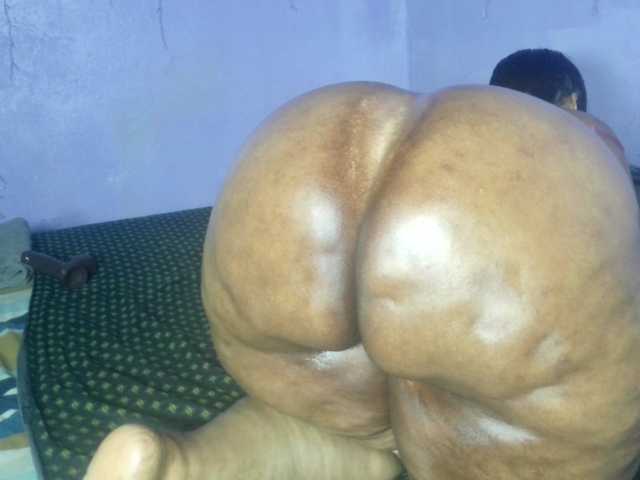 go to chat with Big-Ass-Wilma