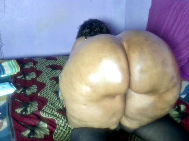 Big-Ass-Wilma's BongaCams show and profile