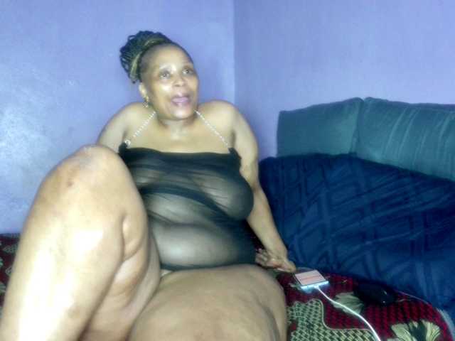 Big-Ass-Wilma's BongaCams show and profile