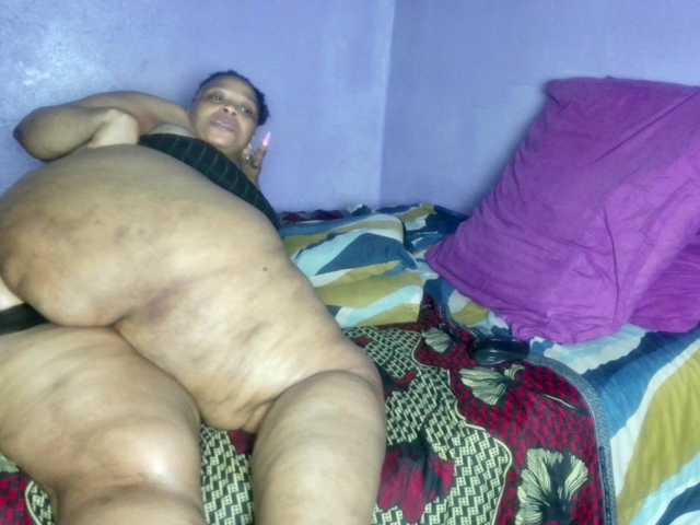 Big-Ass-Wilma's BongaCams show and profile