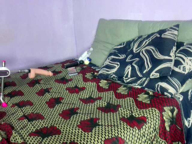 Big-Ass-Wilma's BongaCams show and profile