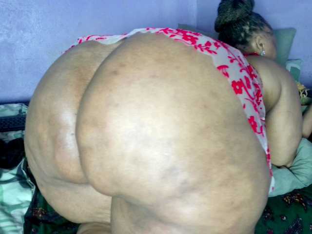 Big-Ass-Wilma live cam profile