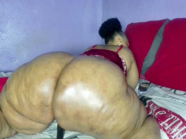 Big-Ass-Wilma's BongaCams show and profile