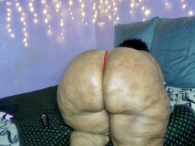 Big-Ass-Wilma's BongaCams show and profile