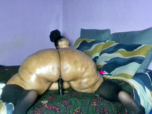 Big-Ass-Wilma's BongaCams show and profile