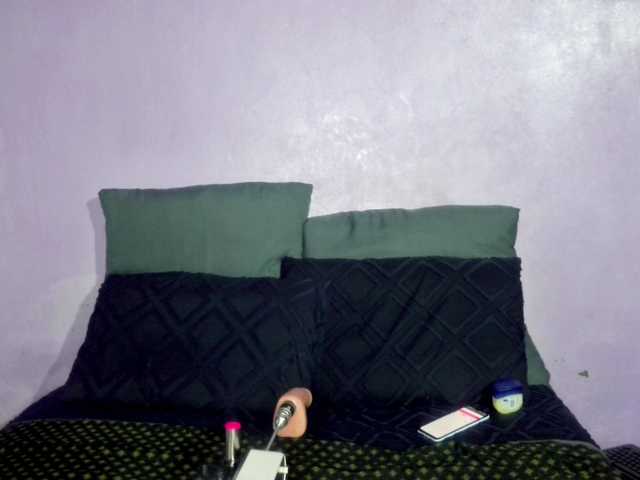 Big-Ass-Wilma's BongaCams show and profile