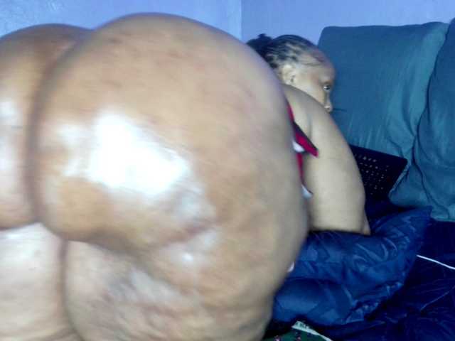 Big-Ass-Wilma's BongaCams show and profile