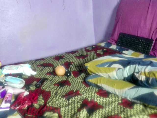 Big-Ass-Wilma's BongaCams show and profile