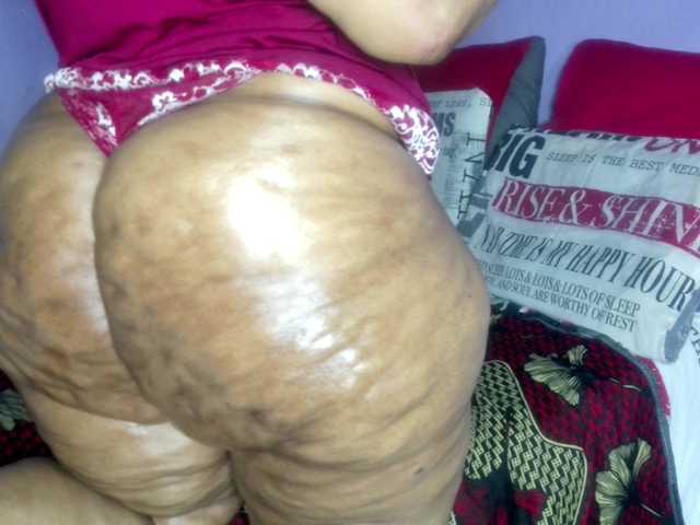 Big-Ass-Wilma's BongaCams show and profile