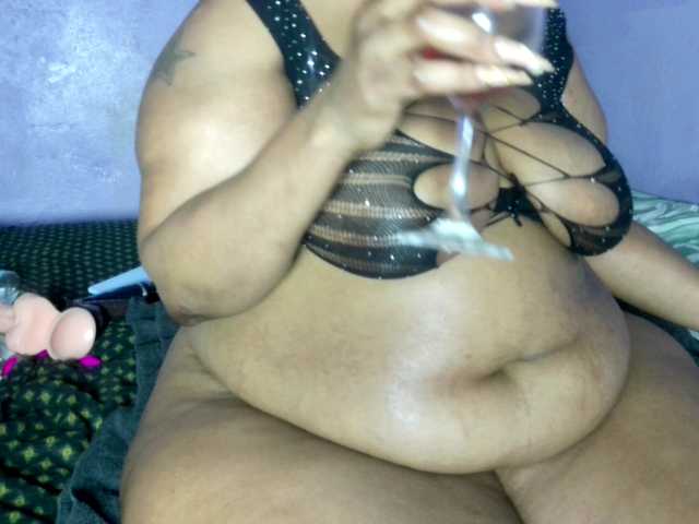 Big-Ass-Wilma's BongaCams show and profile