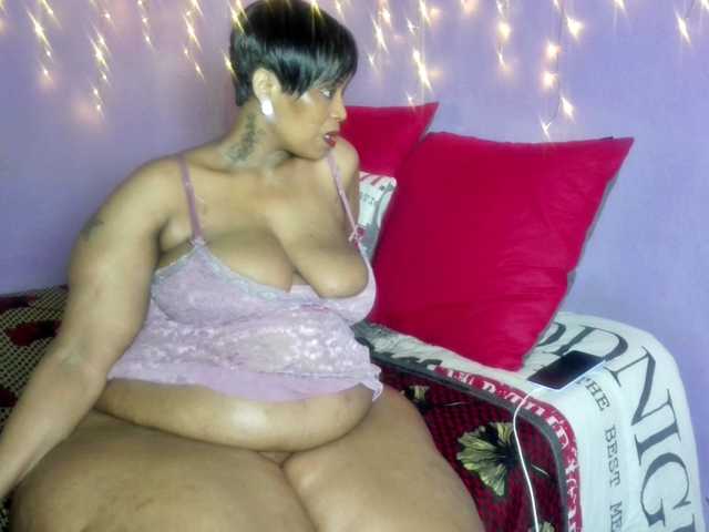 Big-Ass-Wilma webcam