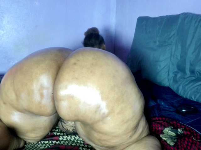 Big-Ass-Wilma webcam