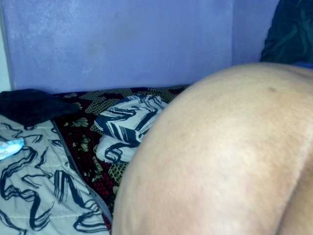 Big-Ass-Wilma's BongaCams show and profile