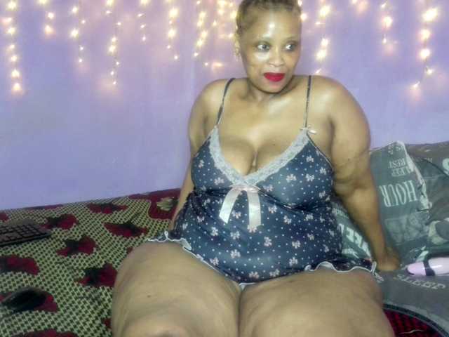 Big-Ass-Wilma's BongaCams show and profile