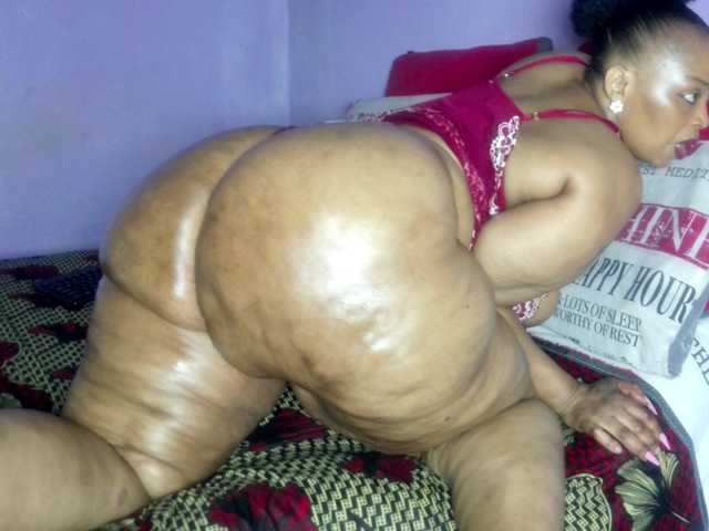 Big-Ass-Wilma's BongaCams show and profile