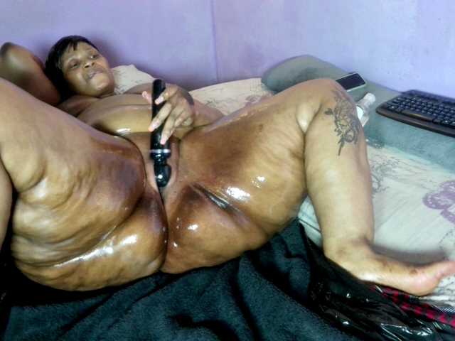 Big-Ass-Wilma webcam bongacams model stream image