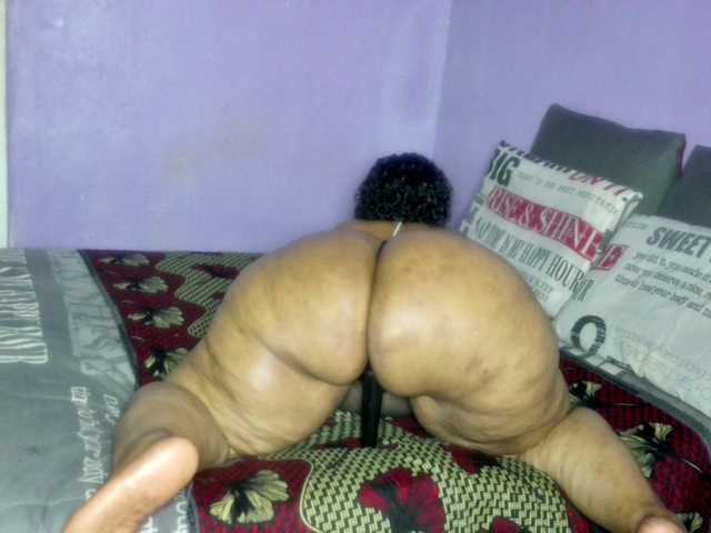 Big-Ass-Wilma's BongaCams show and profile