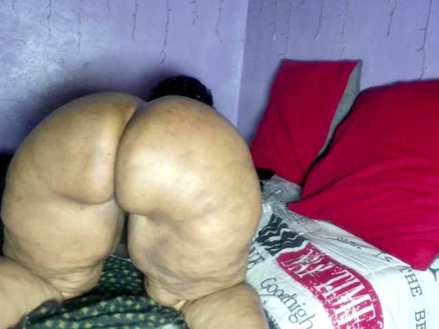 Big-Ass-Wilma's BongaCams show and profile