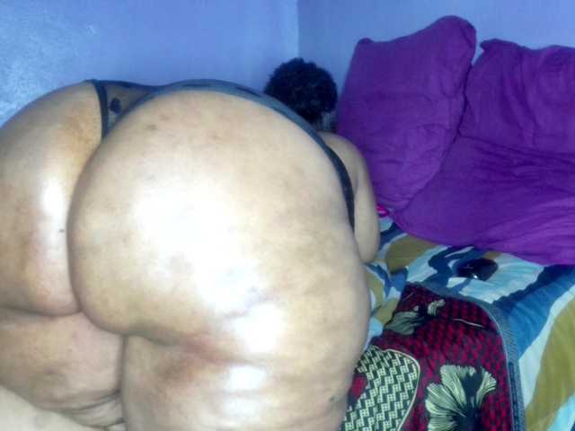 Big-Ass-Wilma's BongaCams show and profile