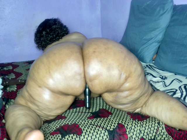 Big-Ass-Wilma from BongaCams is Freechat