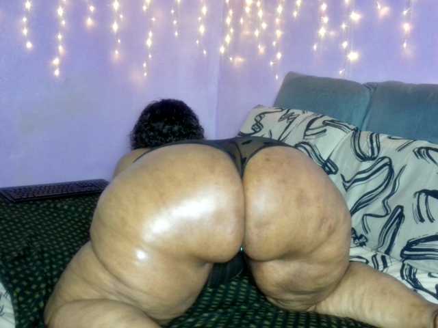 Big-Ass-Wilma webcam bongacams model stream image