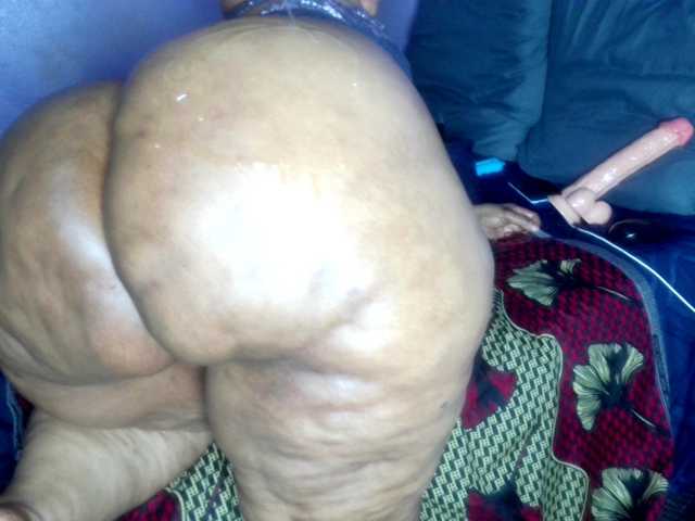 Big-Ass-Wilma's BongaCams show and profile