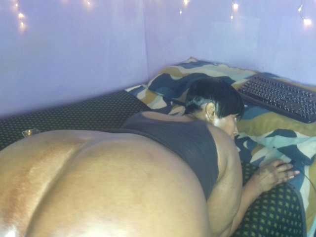  Big-Ass-Wilma chat room