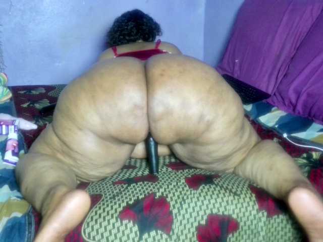 Big-Ass-Wilma's BongaCams show and profile