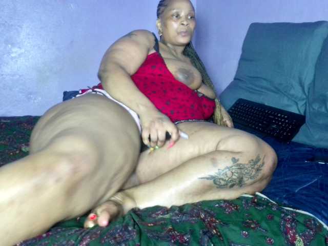 Big-Ass-Wilma's BongaCams show and profile