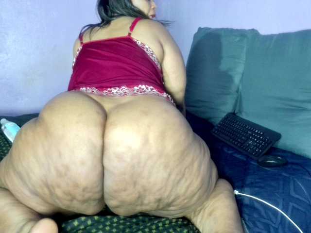 Big-Ass-Wilma's BongaCams show and profile