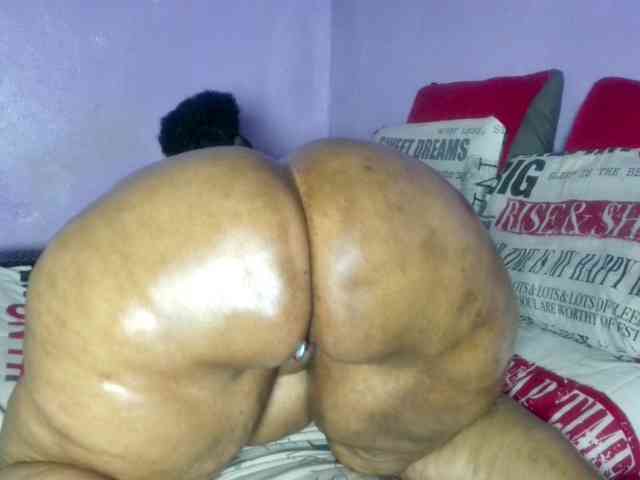 Big-Ass-Wilma webcam