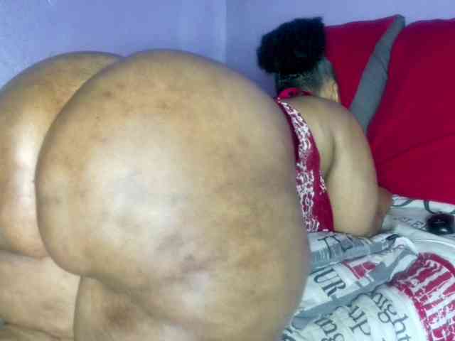 Big-Ass-Wilma webcam