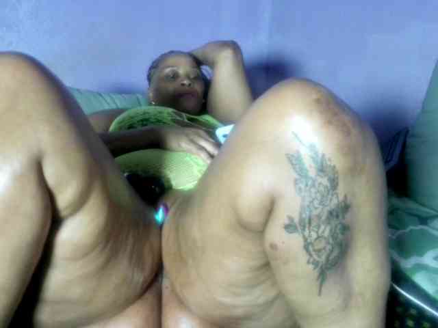 Big-Ass-Wilma webcam