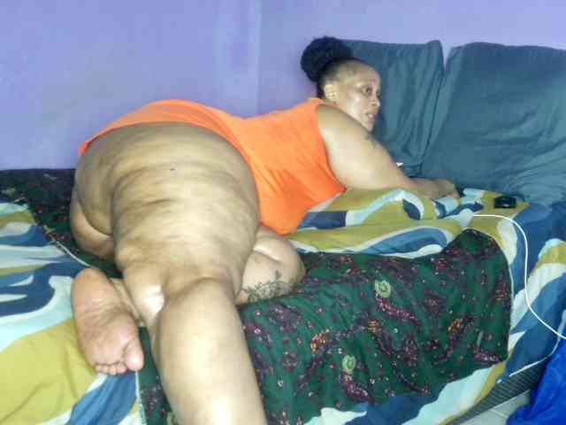 Big-Ass-Wilma webcam