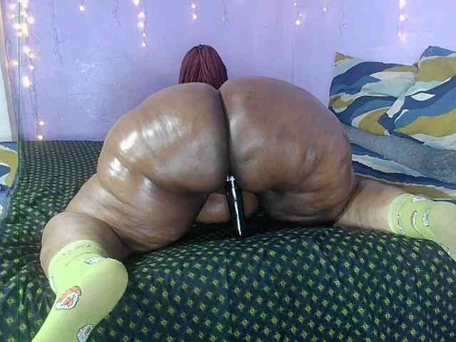 Big-Ass-Wilma webcam