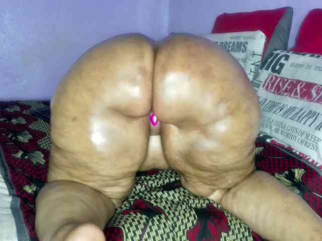 Big-Ass-Wilma webcam