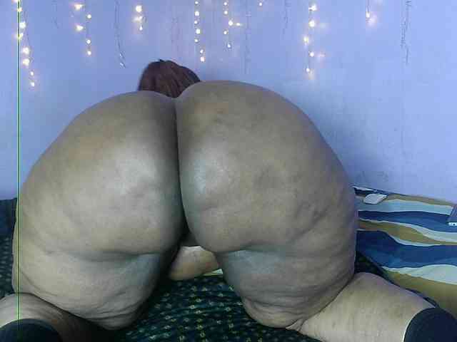 Big-Ass-Wilma webcam